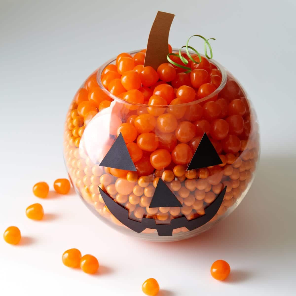 orange-candy-pumpkin-centerpiece-074