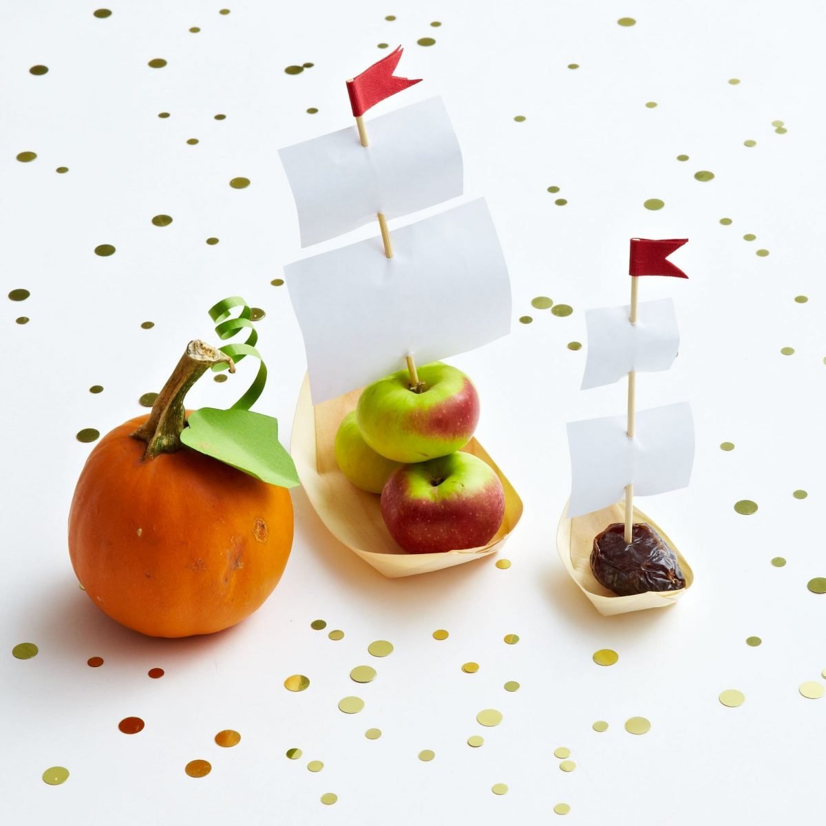 Darcy Miller Designs Apple Sailboats Thanksgiving, Kids Table, Paper Craft, Mayflower, Healthy Snacks, Apple Craft, Crab Apples, Downloadable Template