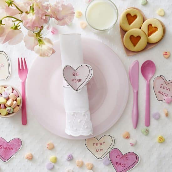 Darcy Miller Designs, Napkin ring, Valentines, love note, conversation heart, paper heart, candy heart, napkin ring, paper table setting, easy, downloadable, hostess, Galentines, be mine, xoxo, Darcy Miller, DIY
