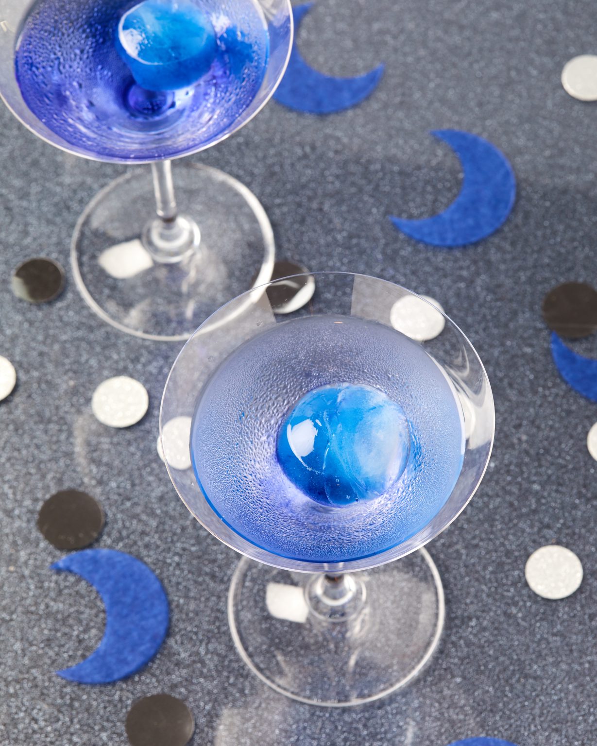 We poured our grown-up Blue Moon Cocktail in martini glasses for a ...
